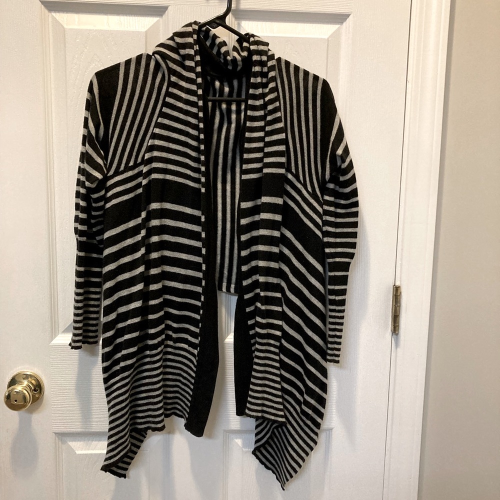 HOOKED UP by IOT black and grey cardigan.